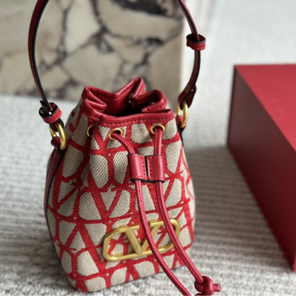 Valentino Mini VLogo Signature Bucket Bag In Toile Iconographe Red 22Cm