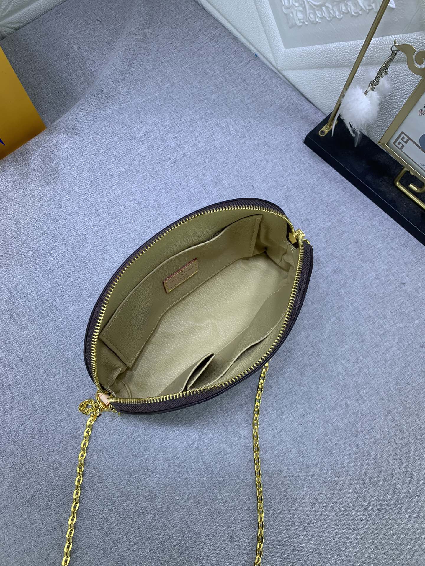 Louis Vuitton X Yk Cosmetic Pouch Monogram Coated Canvas 21.5Cm M81895