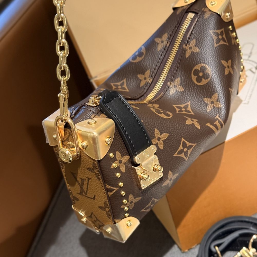 Louis Vuitton Slim Trunk Bag Monogram Brown 23Cm M13147
