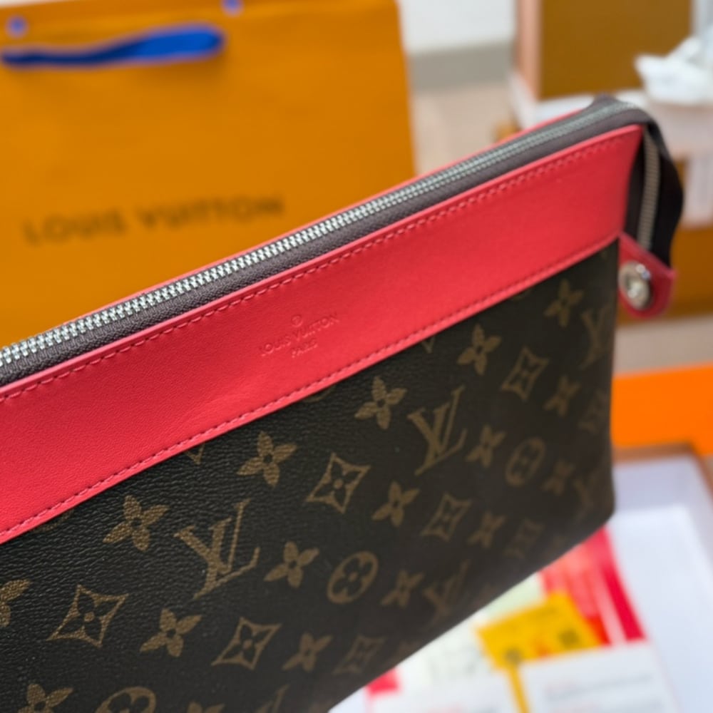 Louis Vuitton Pochette Voyage Souple Bag Pink 29Cm M13356