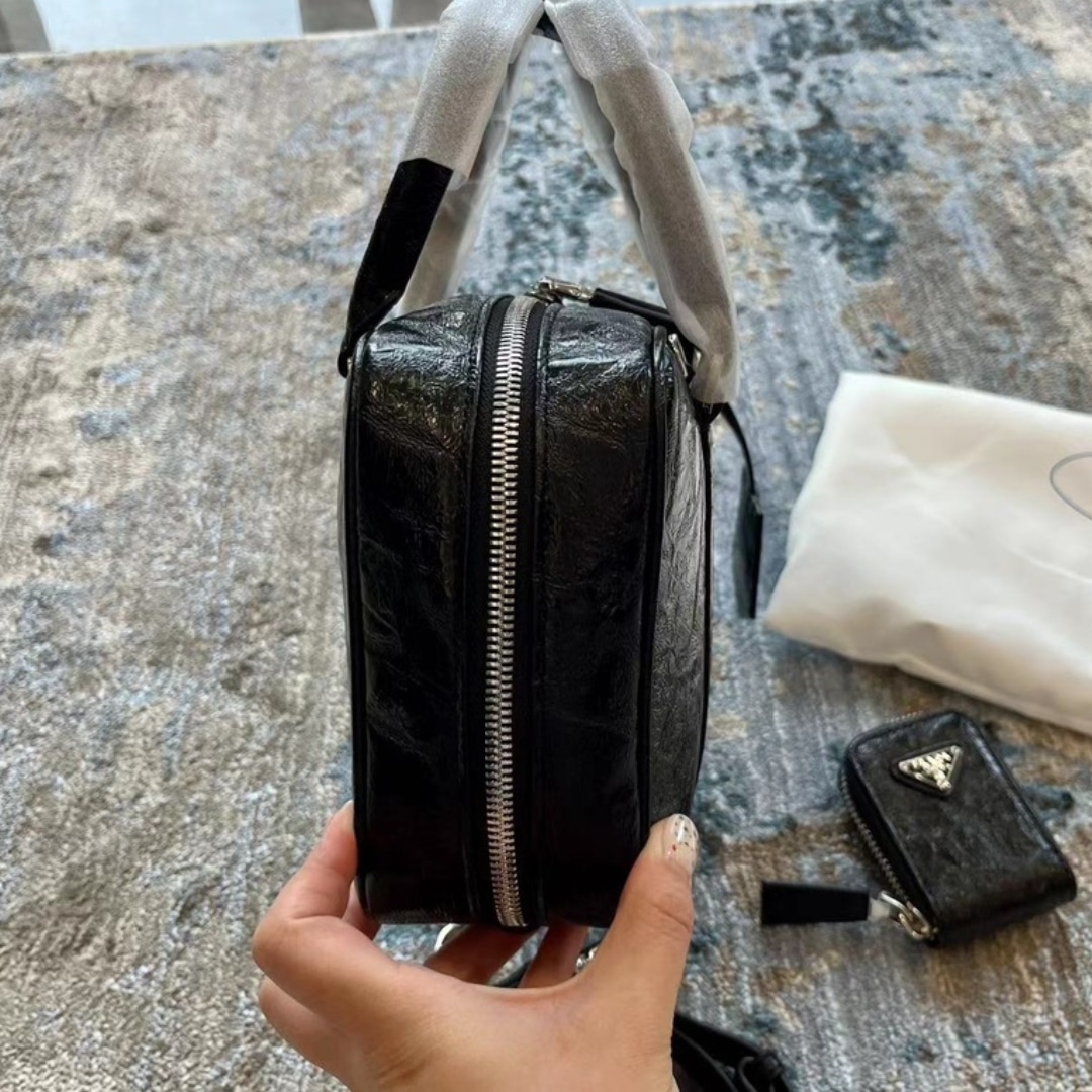 Prada Antiqu Handle Bag Black 25Cm