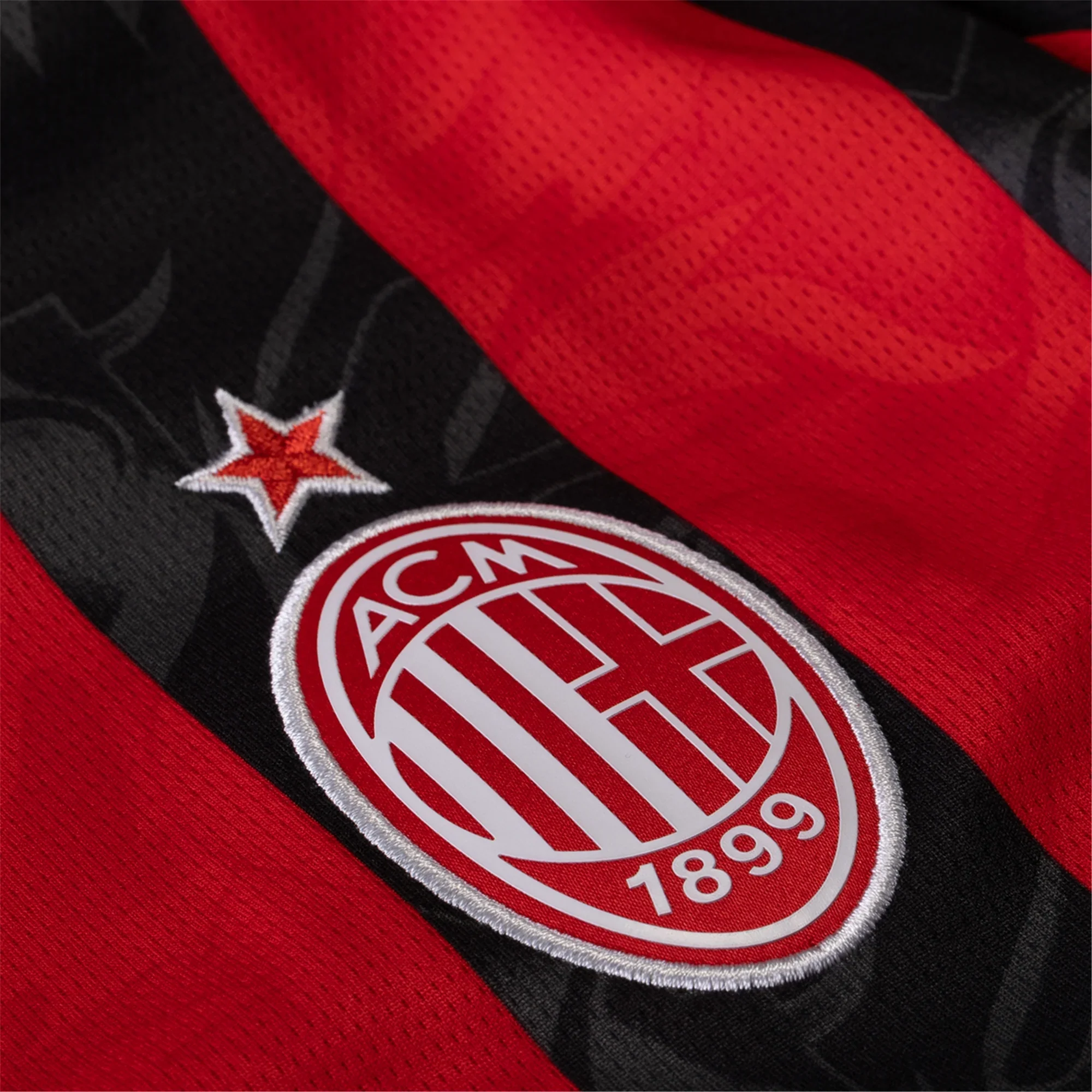 Puma AC Milan Luka Modric Home Jersey w/ Serie A Patch 25/26 (Red/Black)