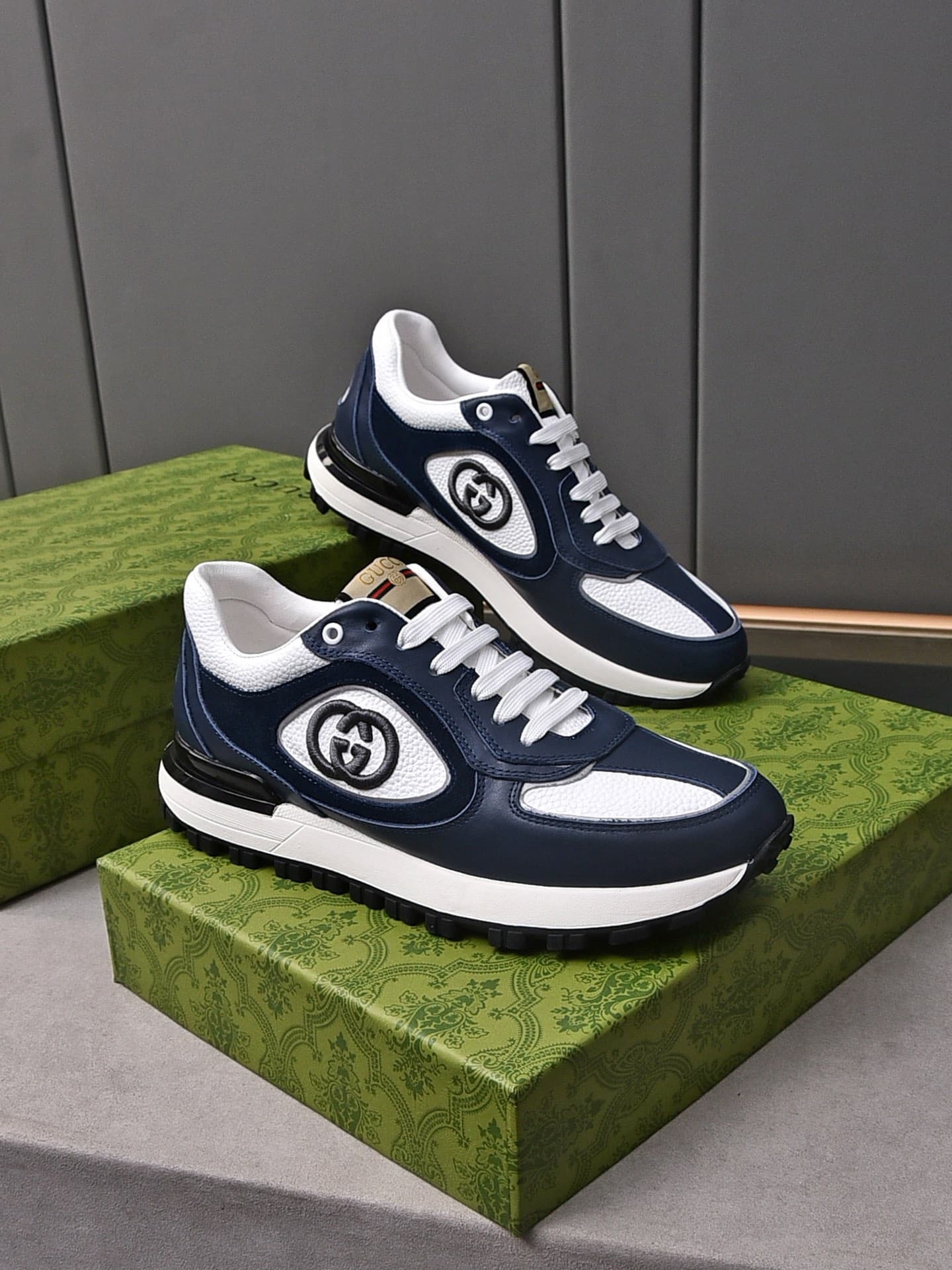 Gucci Double G Men’S Run Sneaker Blue