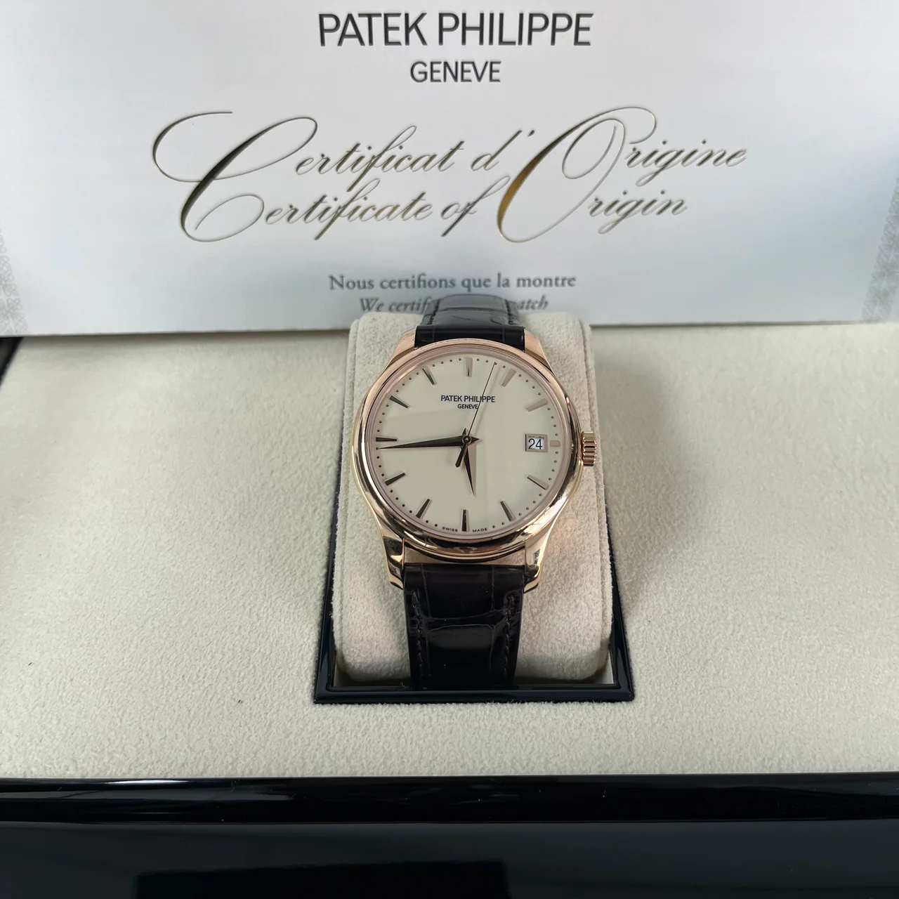 Patek Philippe  Calatrava  5227R-001