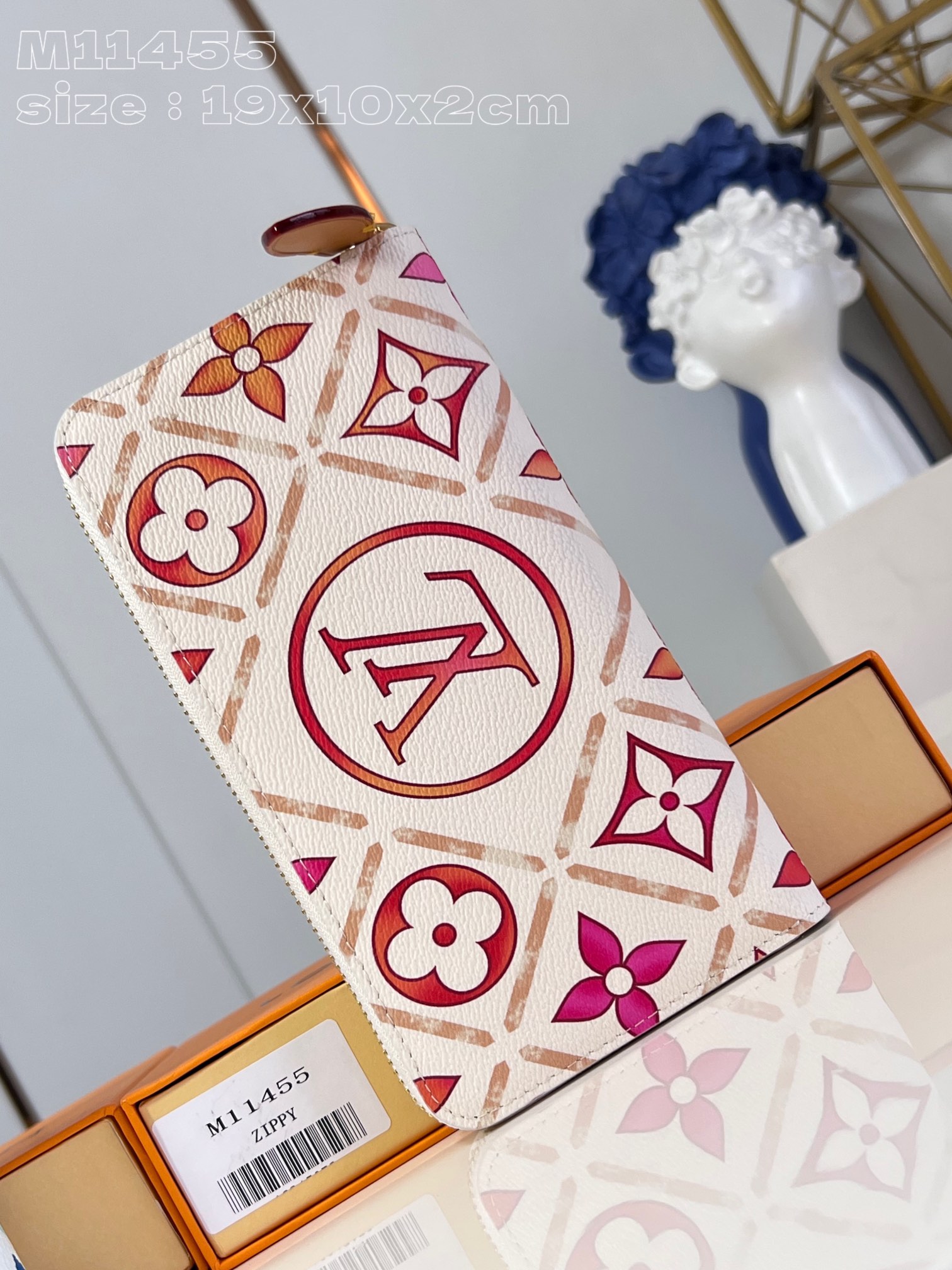 LOUIS VUITTON By The Pool Zippy Wallet M11455