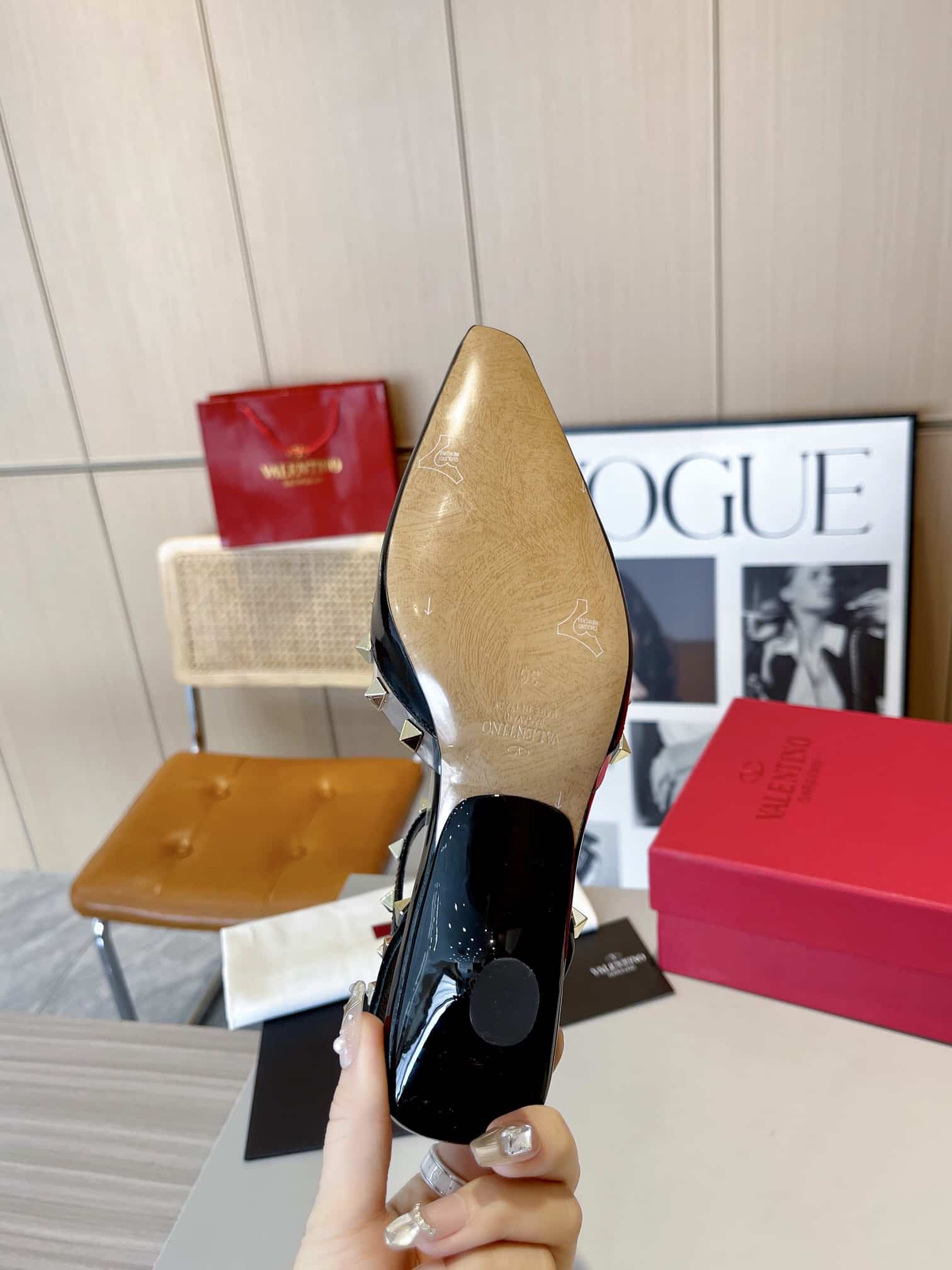 Valentino Garavani Rockstud Couture Pumps Black