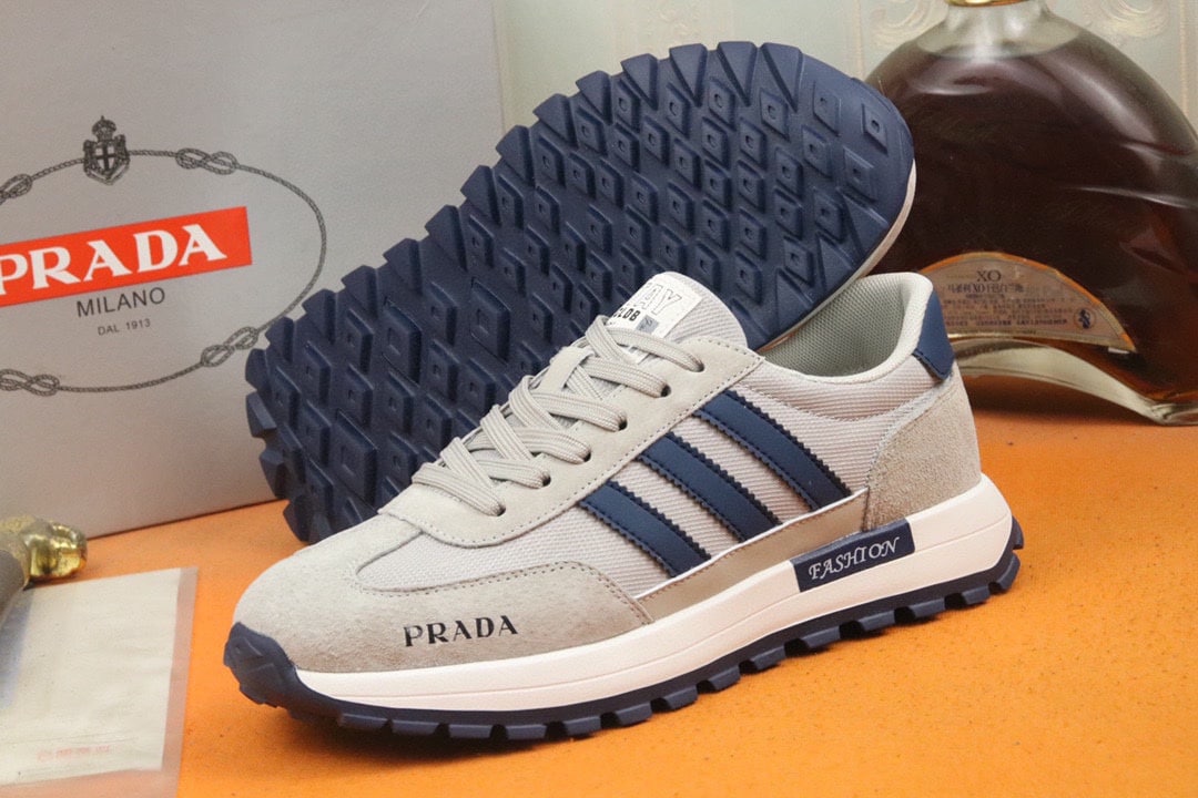 Prada Men?S Sneakers Suede With Stripe Blue