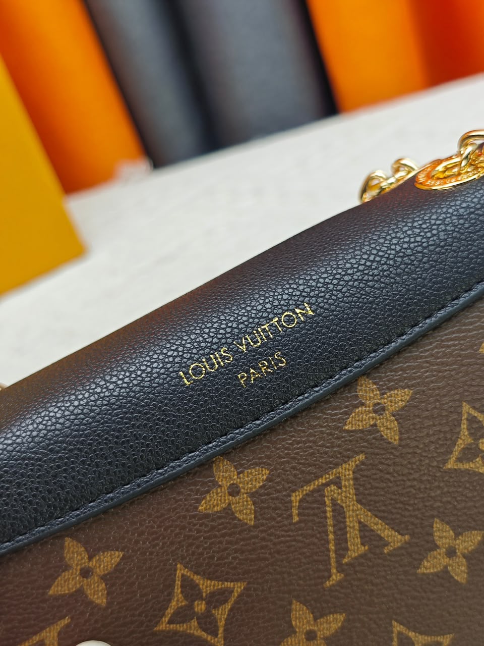 Louis Vuitton Madeleine BB Monogram/Black 24cm M28424