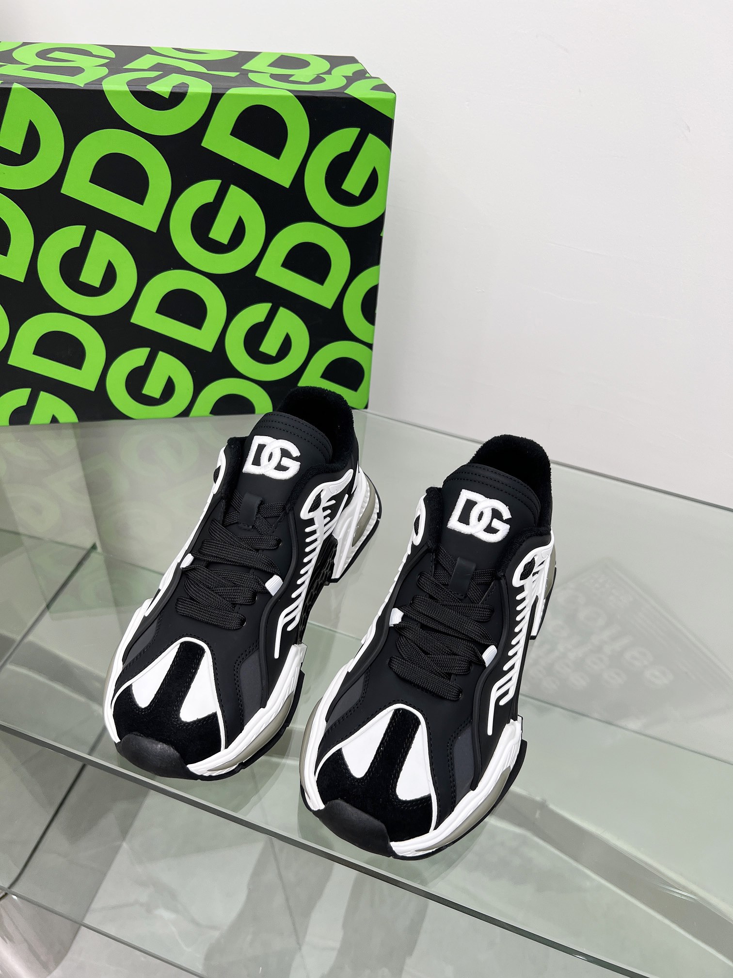 DOLCE & GABBANA MIXED-MATERIAL AIRMASTER SNEAKERS