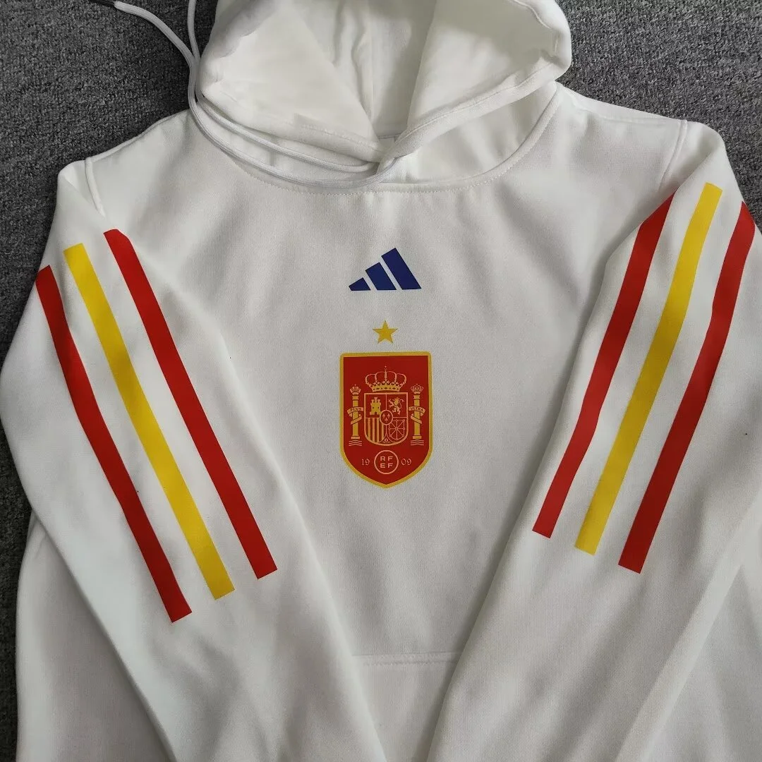 2024/25 Spain white casual sweater.