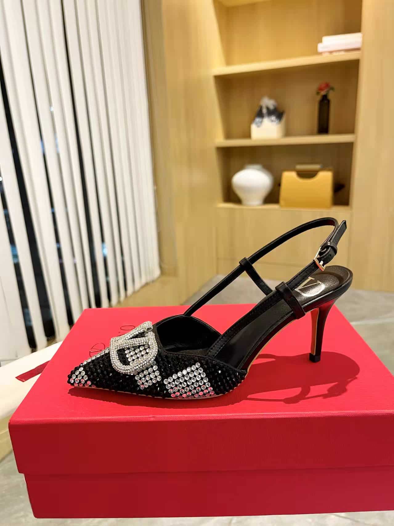 Valentino VLogo Signature Back Strap Crystal High Heels Black Ws0R01Ewkzrn