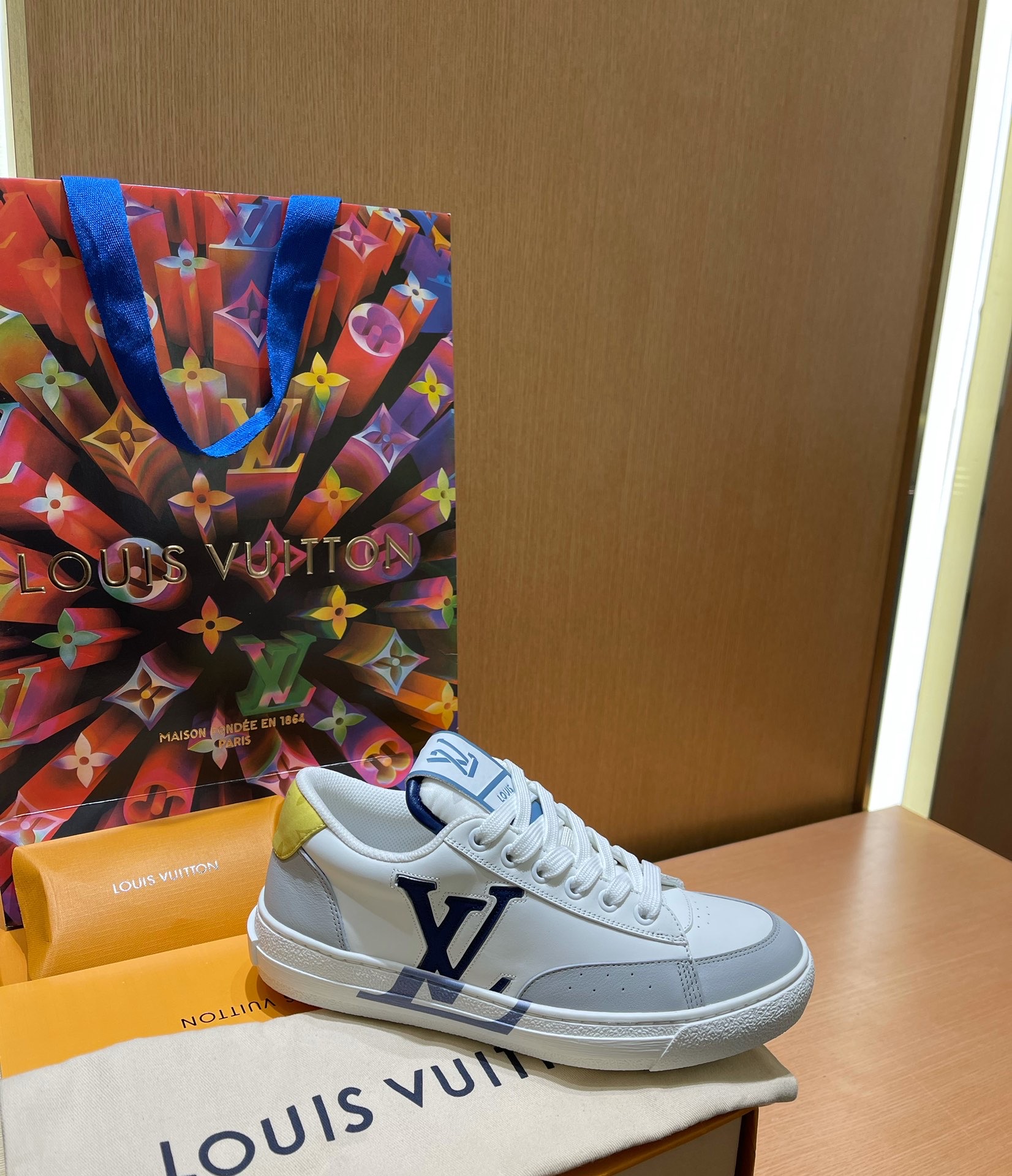 Louis Vuitton Charlie Sneaker 1A9Jlt