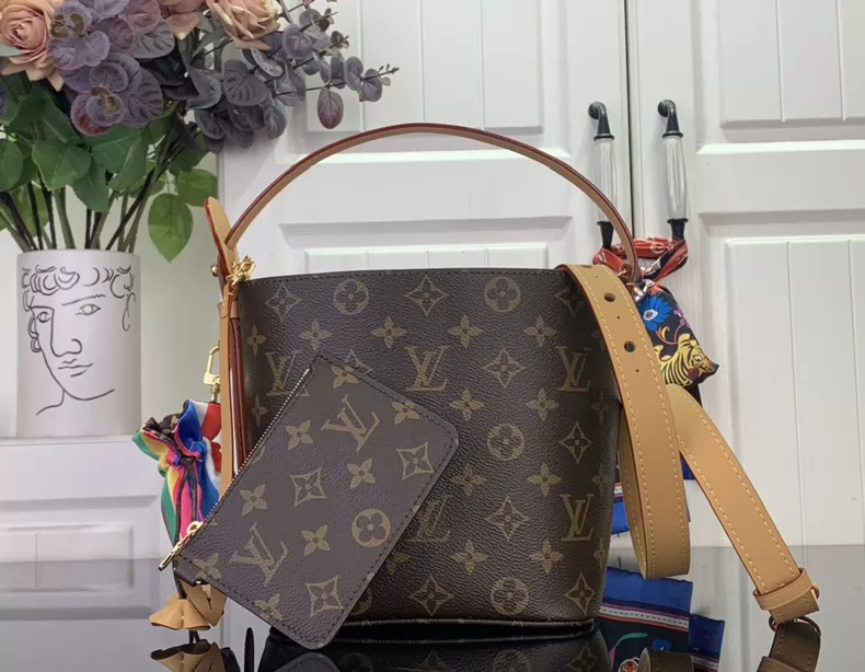 LOUIS VUITTON M26642 All in BB