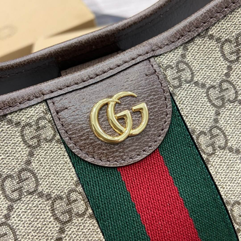 Gucci Ophidia GG Medium Shoulder Bag