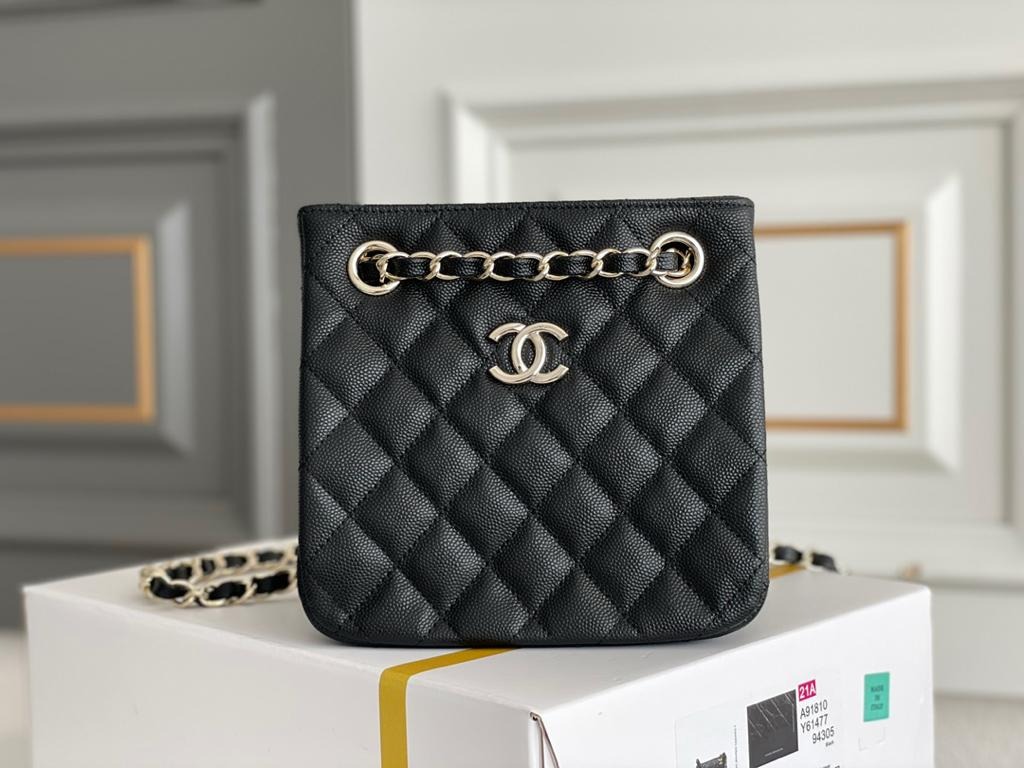 Chanel Grained Embossed Hobo Bag Black 17Cm/6.7in