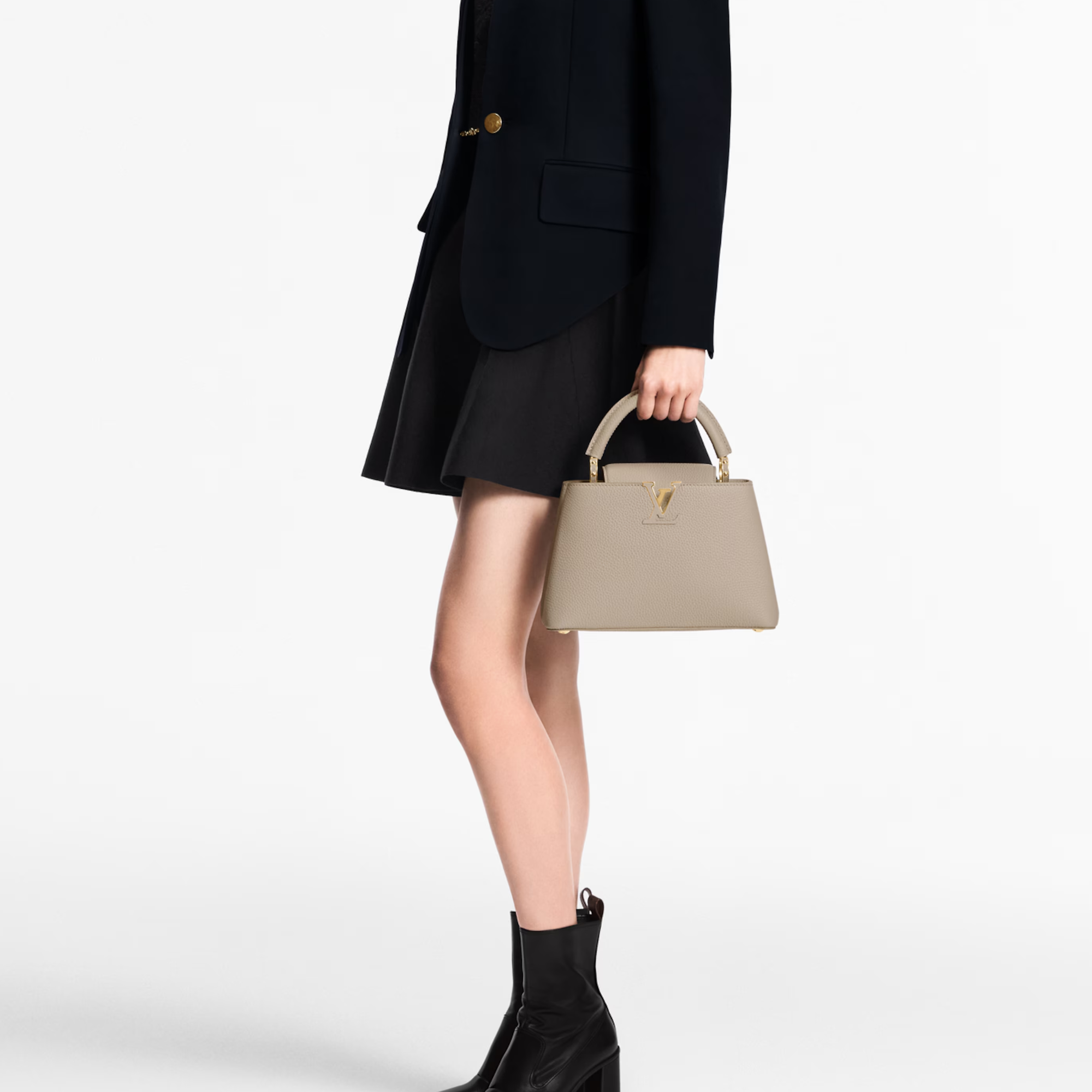Louis Vuitton Capucines Mm Grey