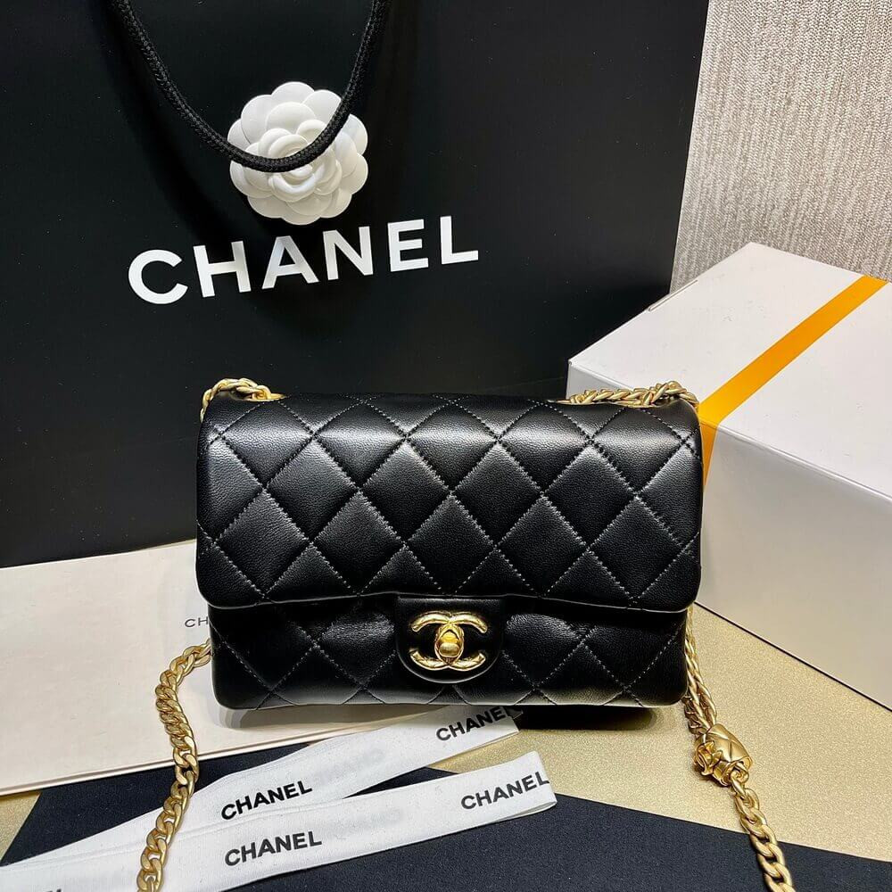 Chanel 22K Gold Pillar Adjustable Chain Flap Bag 22cm