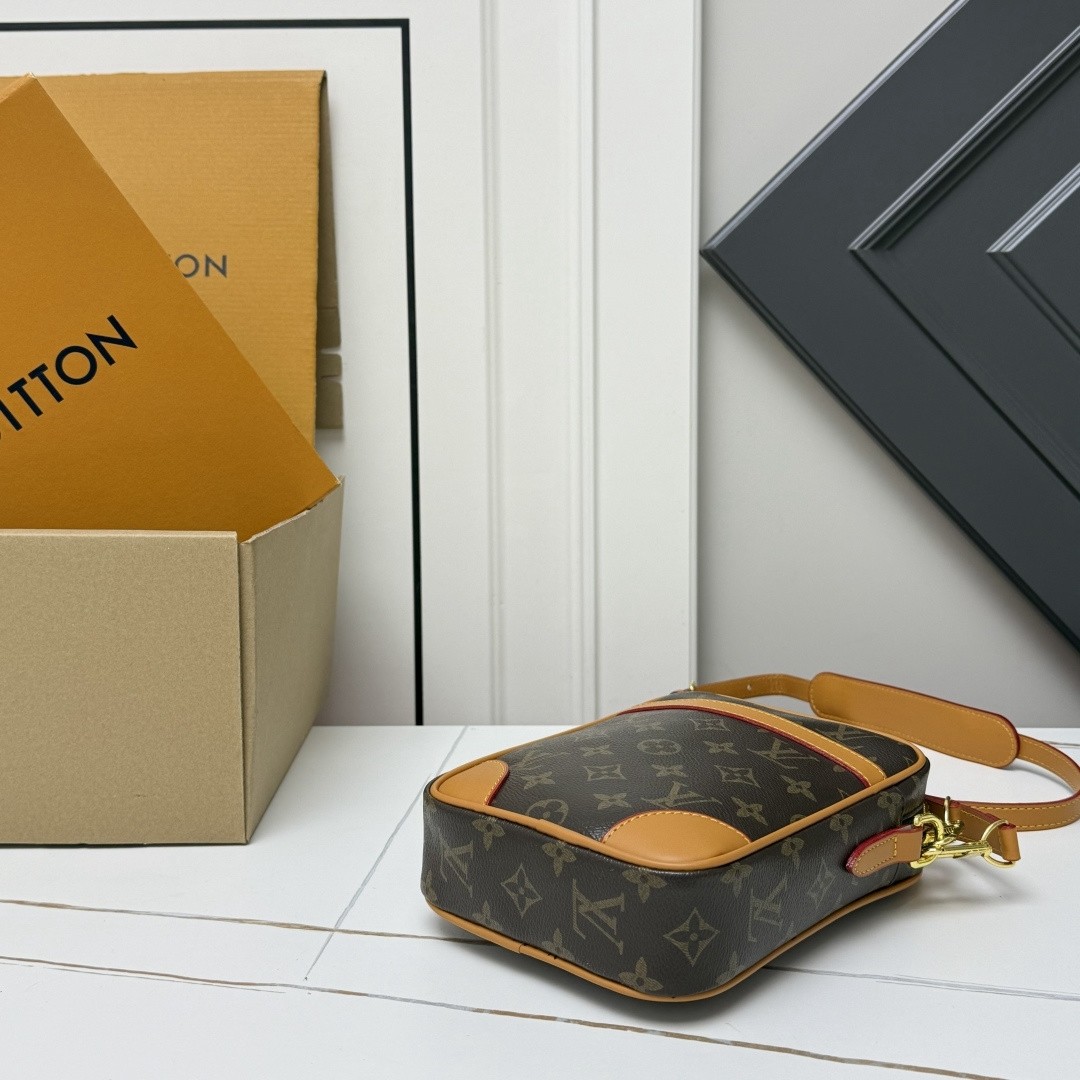Louis Vuitton Danube Monogram Brown 21cm M14013