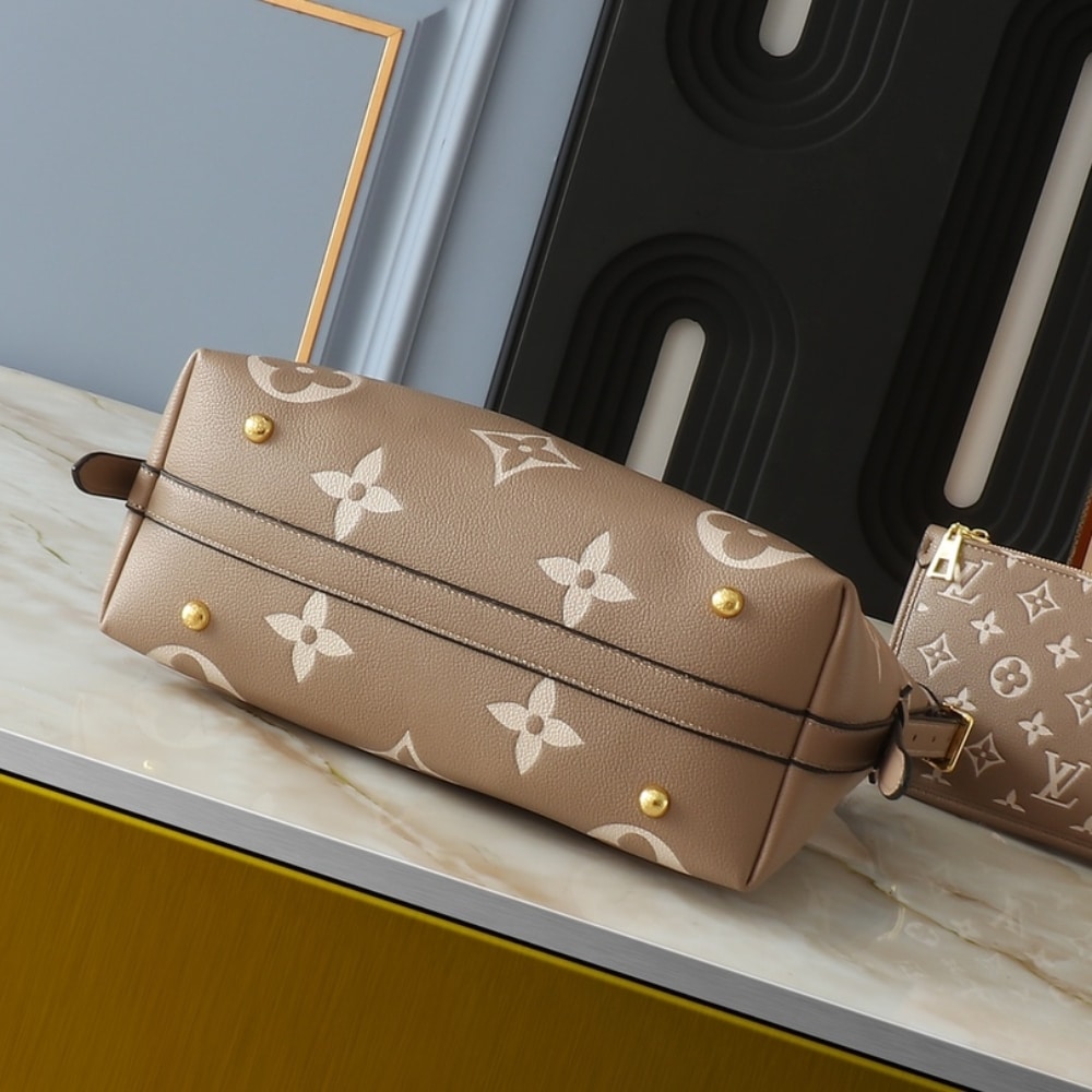 Louis Vuitton Carryall PM Crème Beige 29Cm M47180