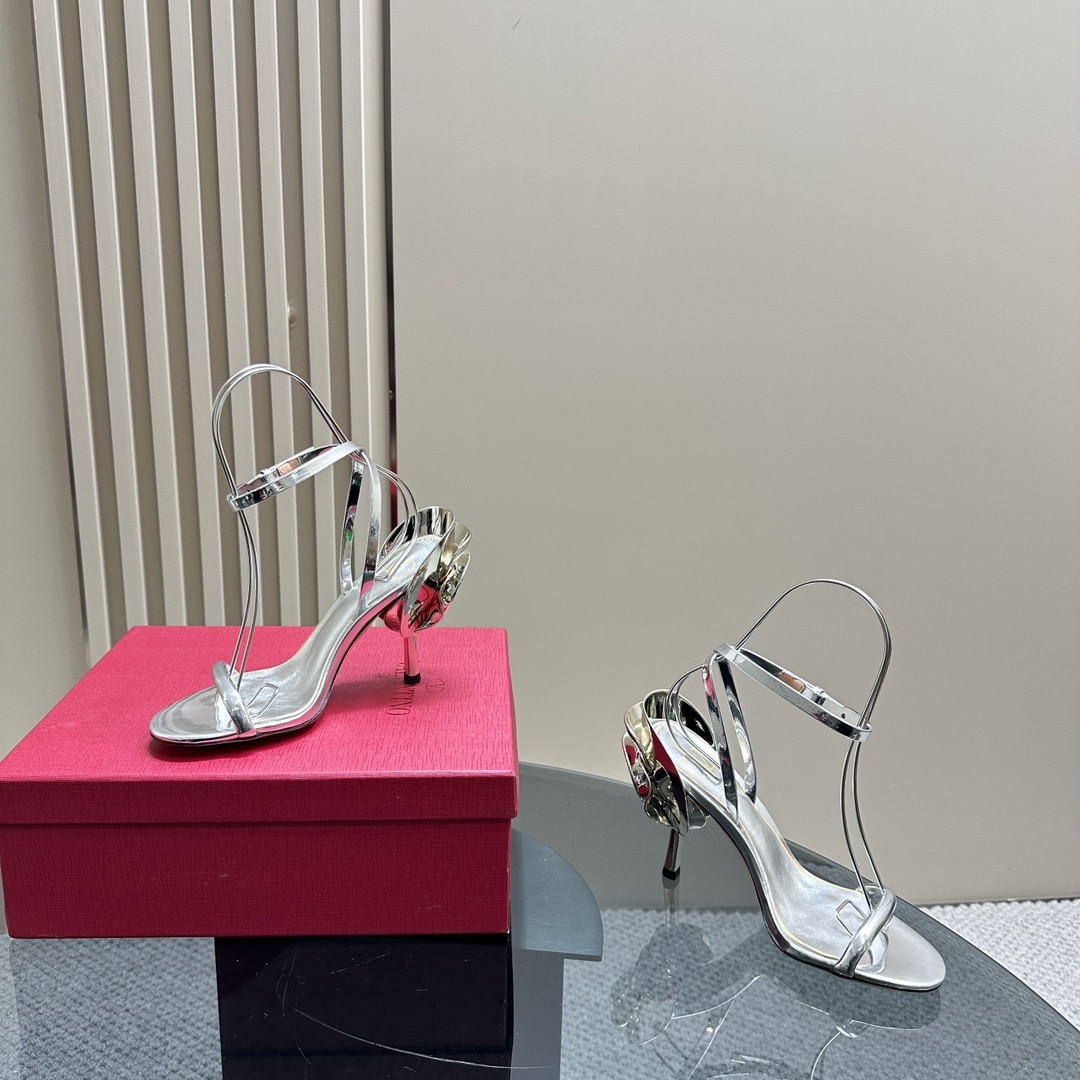 Valentino Garavani Archive Roserouche Metallic Leather High Heel Silver