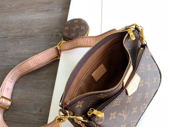 Louis Vuitton Multi Pochette Accessoires Monogram – Women – Handbags Light Pink