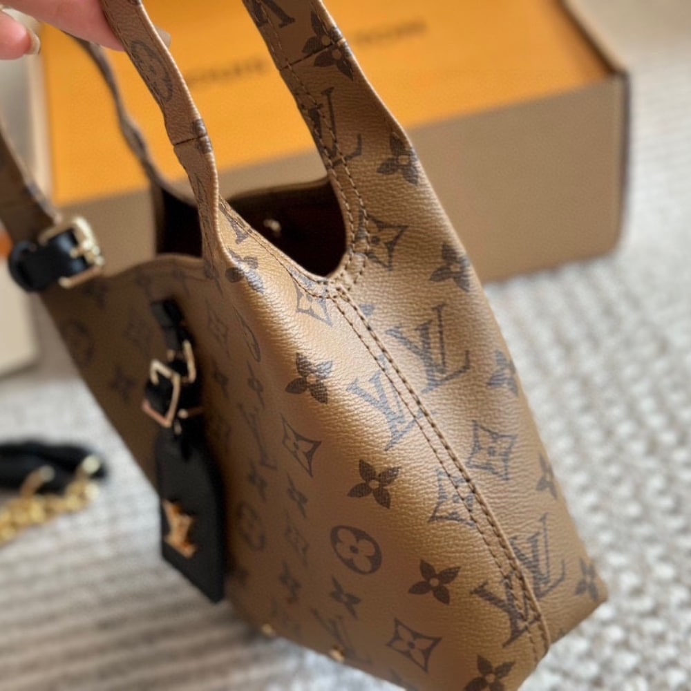 Louis Vuitton Atlantis BB Monogram Reverse Coated Canvas 18Cm M46816