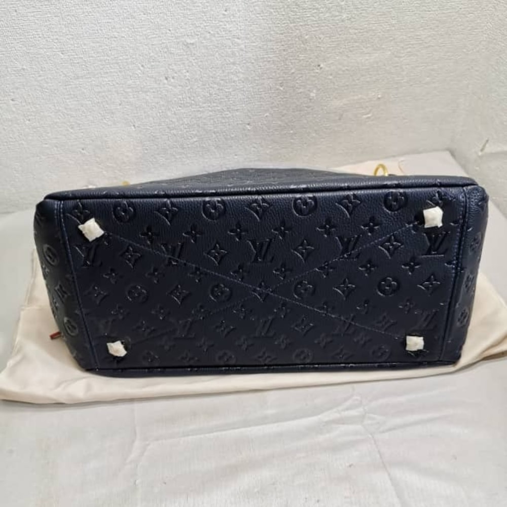 Louis Vuitton Artsy MM Monogram Navy Blue 47Cm