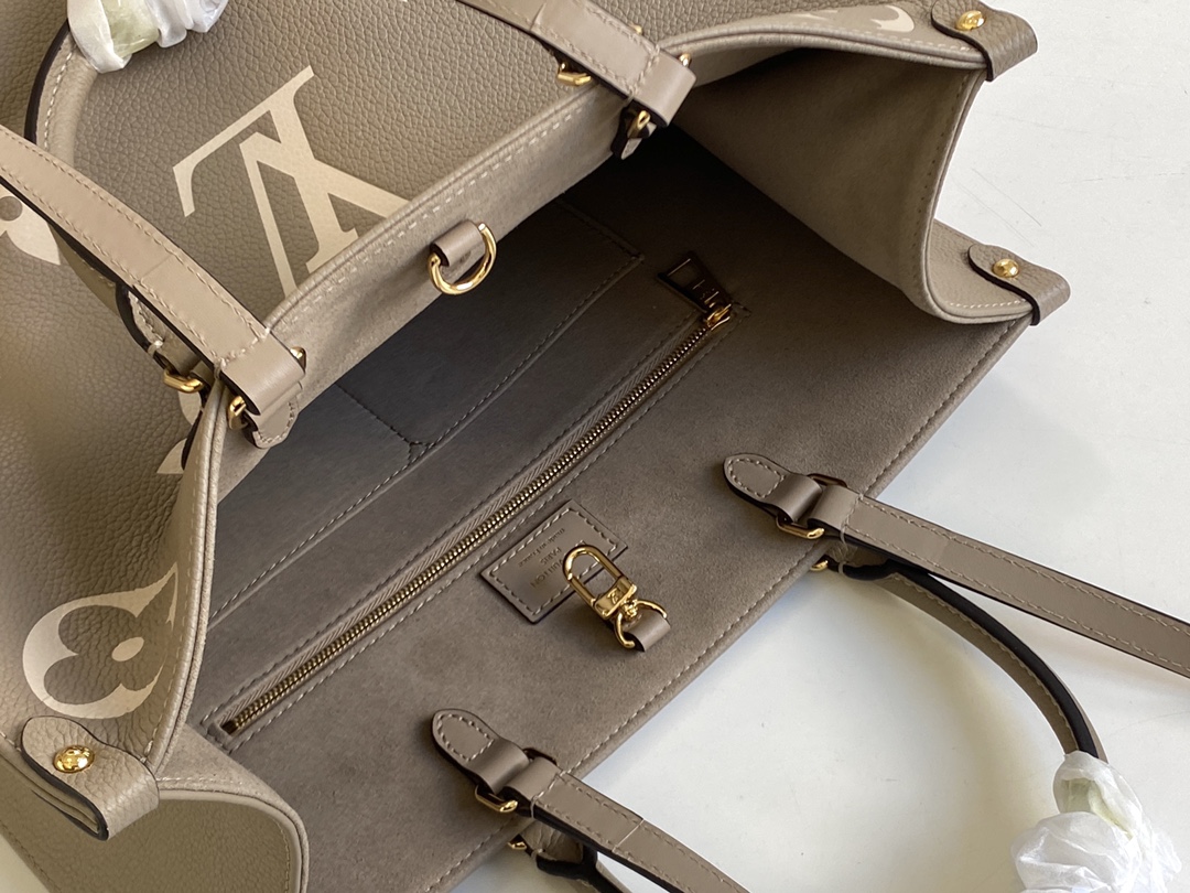 Louis Vuitton OnTheGo MM M45494 Dove Cream