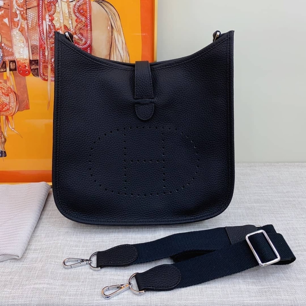 Hermes Clemence Evelyne Pm 25Cm Black Noir