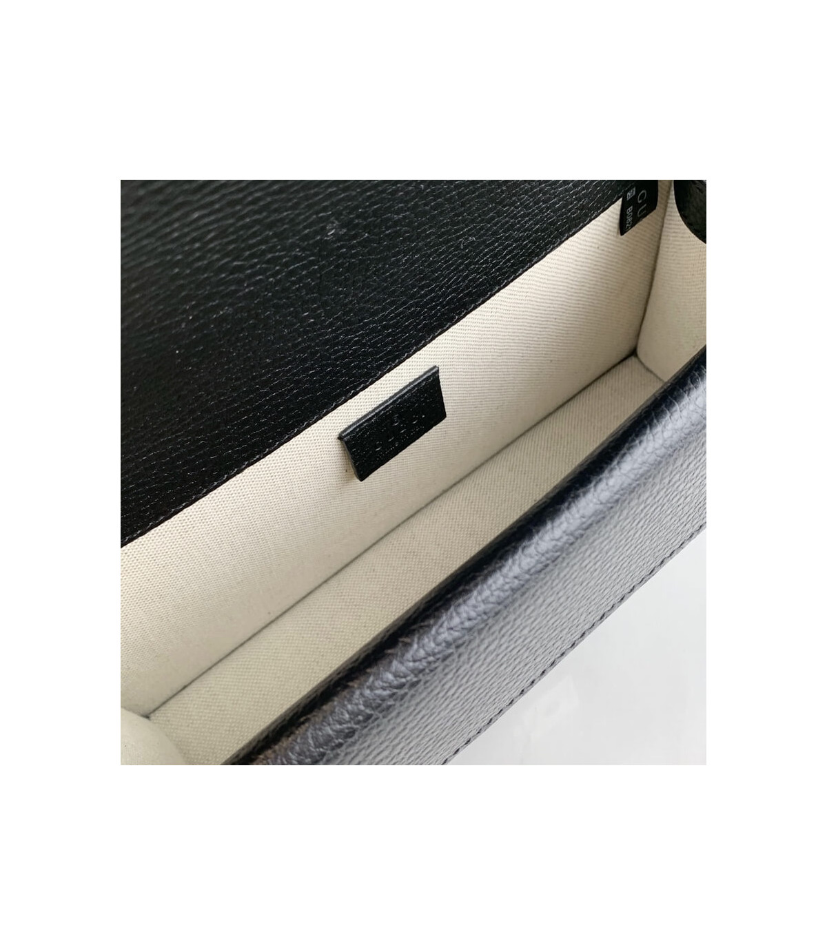 Gucci Dionysus Small Shoulder Bag in Black Leather