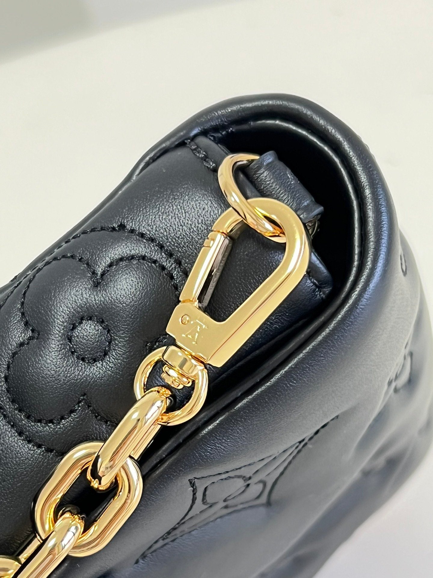 Louis Vuitton Wallet On Strap Bubblegram Black