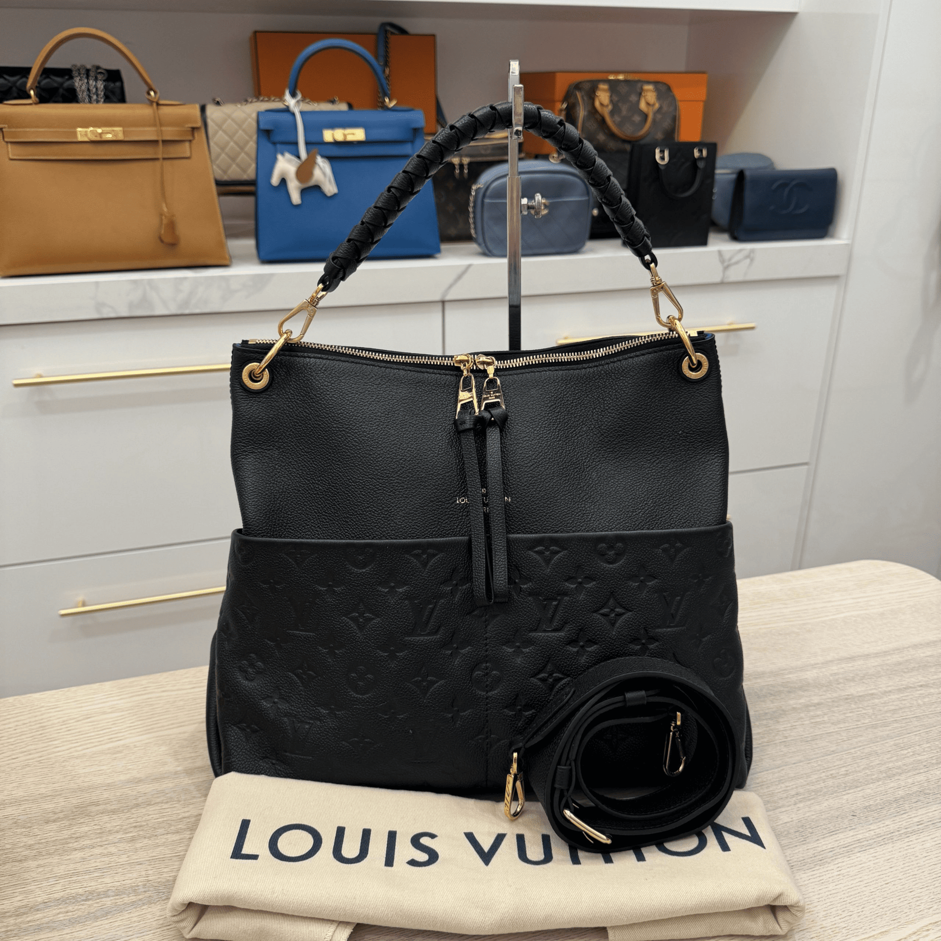 Louis Vuitton Empreinte Maida Hobo Black 32Cm M45522
