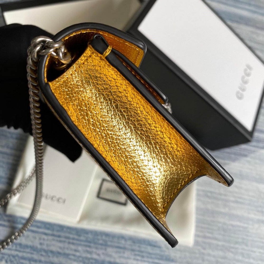 Gucci Dionysus Super Mini Bag in Gold