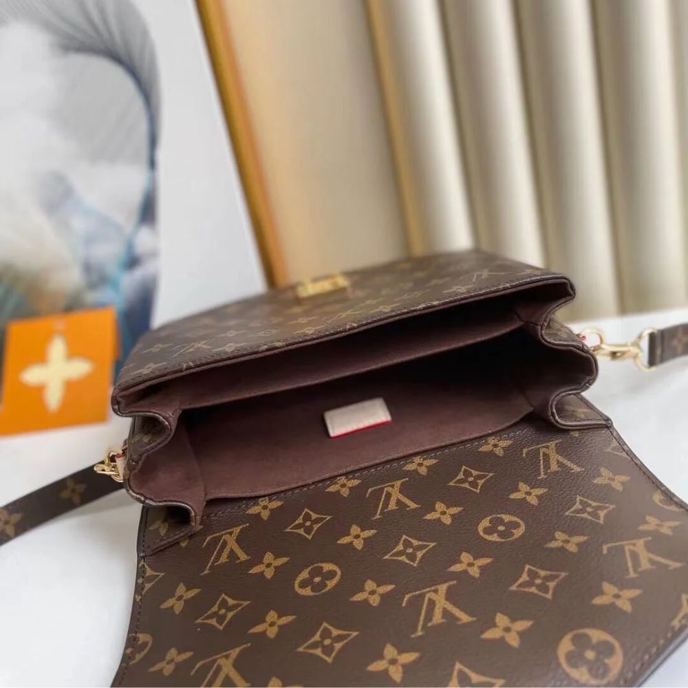 Louis Vuitton Louis Vuitton Pochette Métis 25cm