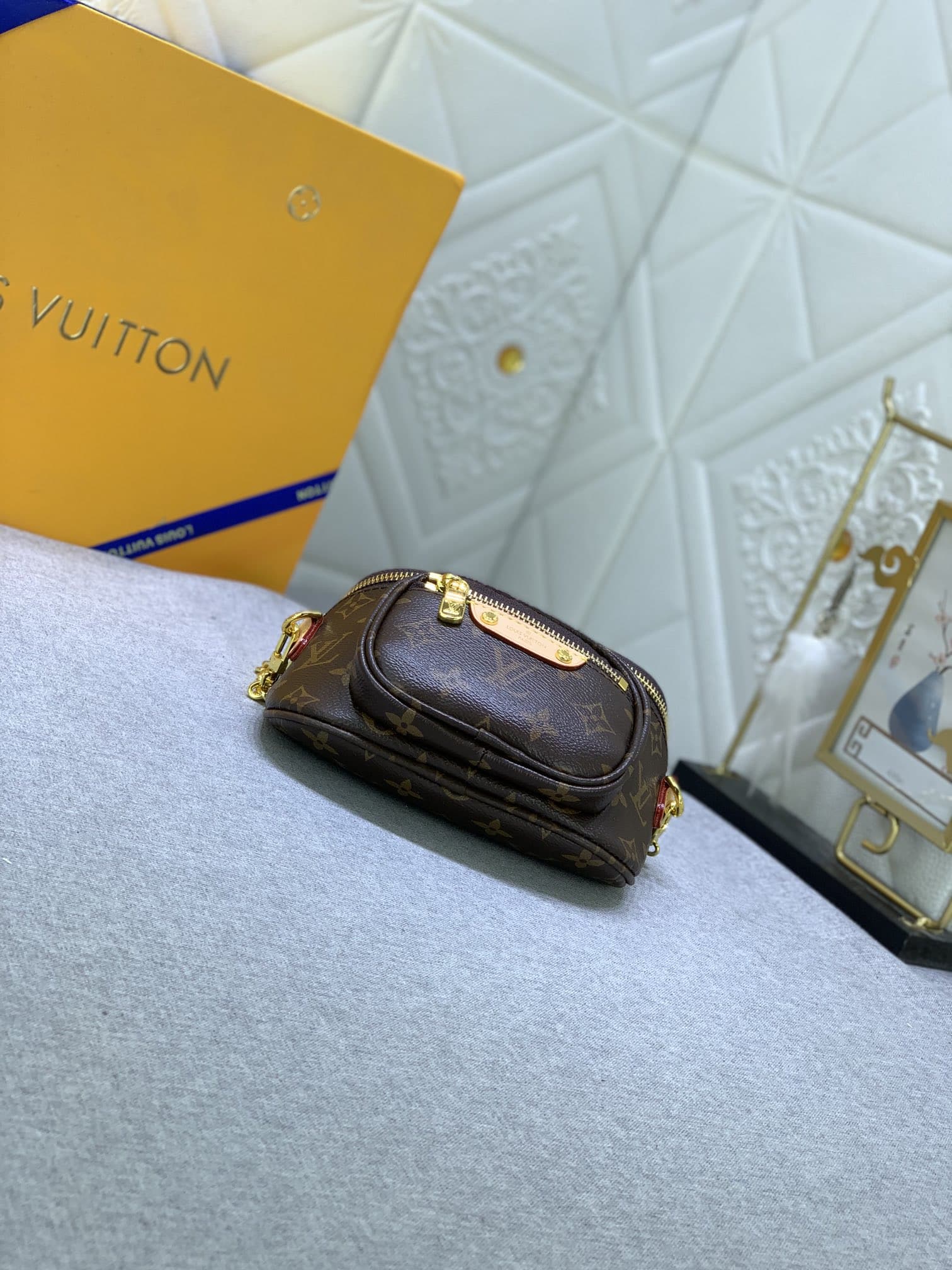 Louis Vuitton Mini Bumbag Bag Monogram Canvas 17Cm M82335