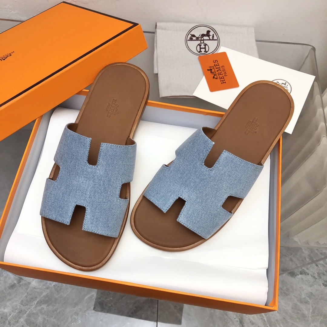 Hermes Izmir Sandal Bleu Clair