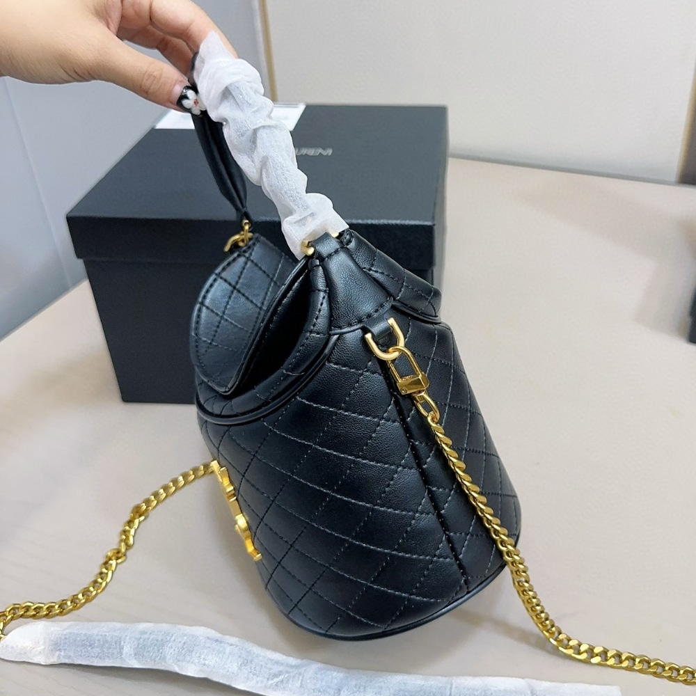 Saint Laurent Gaby Bucket Bag In Black 18Cm 7639611El071000