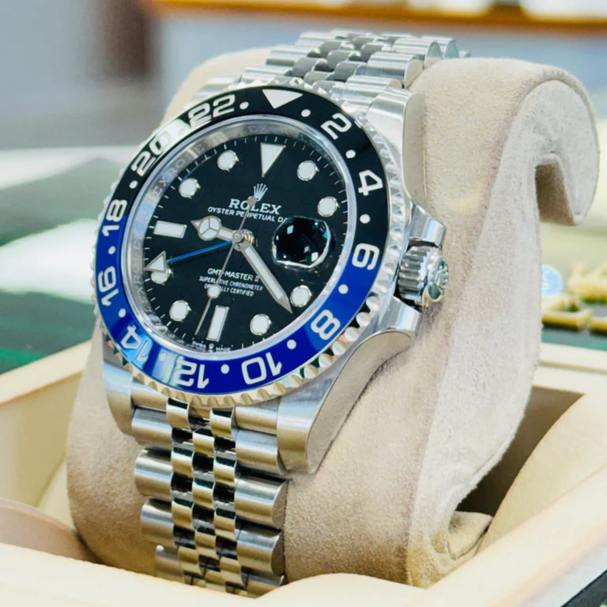 [SUPER CLONE] Rolex GMT-Master II Dial 126710BLNR “Batgirl” 40mm Blue And Black Jubilee