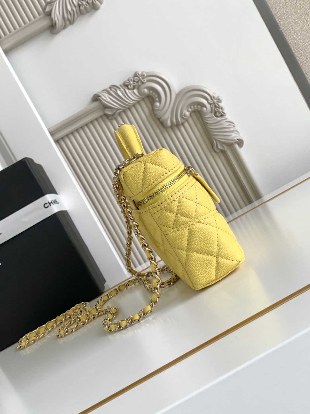 Chanel 25C Vanity Case Yellow 20cm