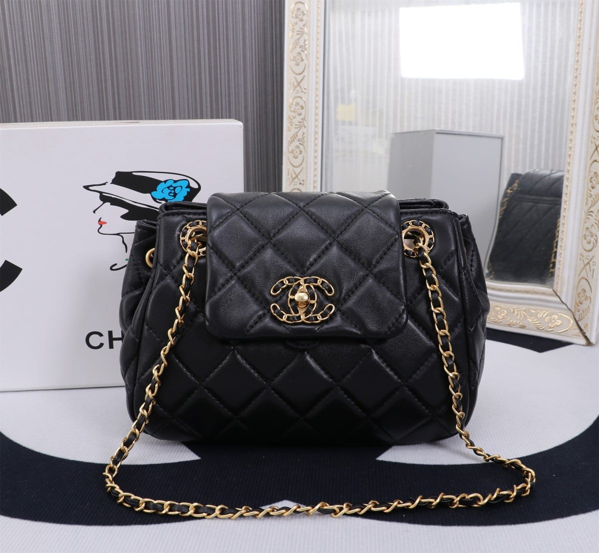 Chanel Mix Accordion Cc Flap Bag Quilted Glazed Leather Black 23Cm