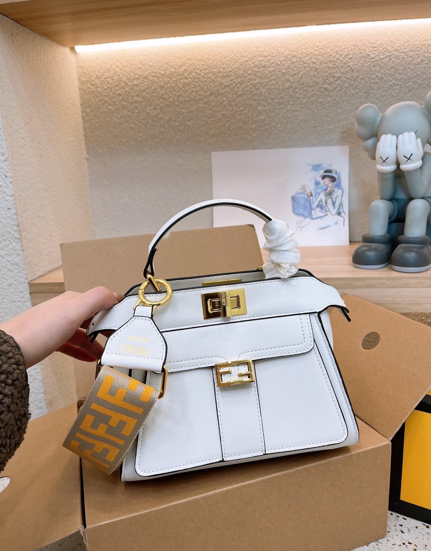 Fendi Peekaboo Mini Bag Leather Bag With Baguette Pocket White 23Cm