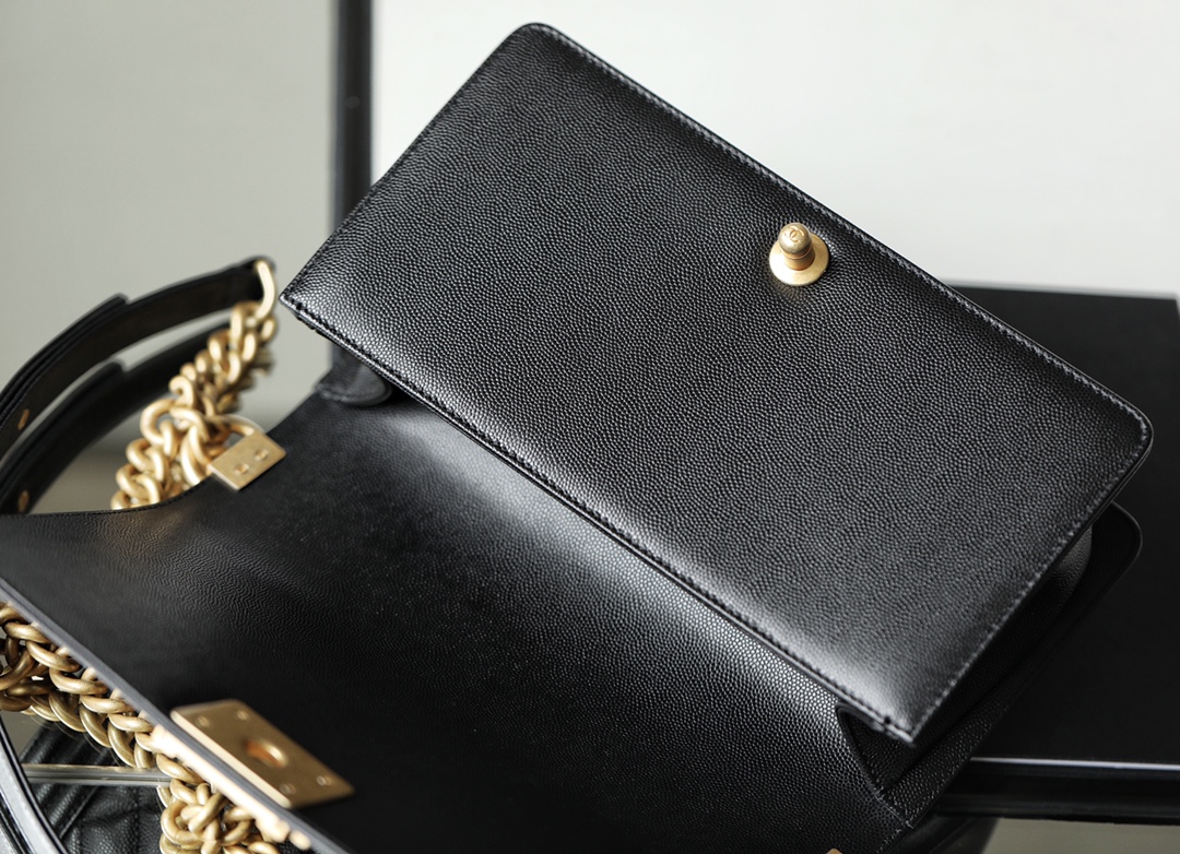 Chanel Medium Boy Quilted Gold Chain Black 25Cm