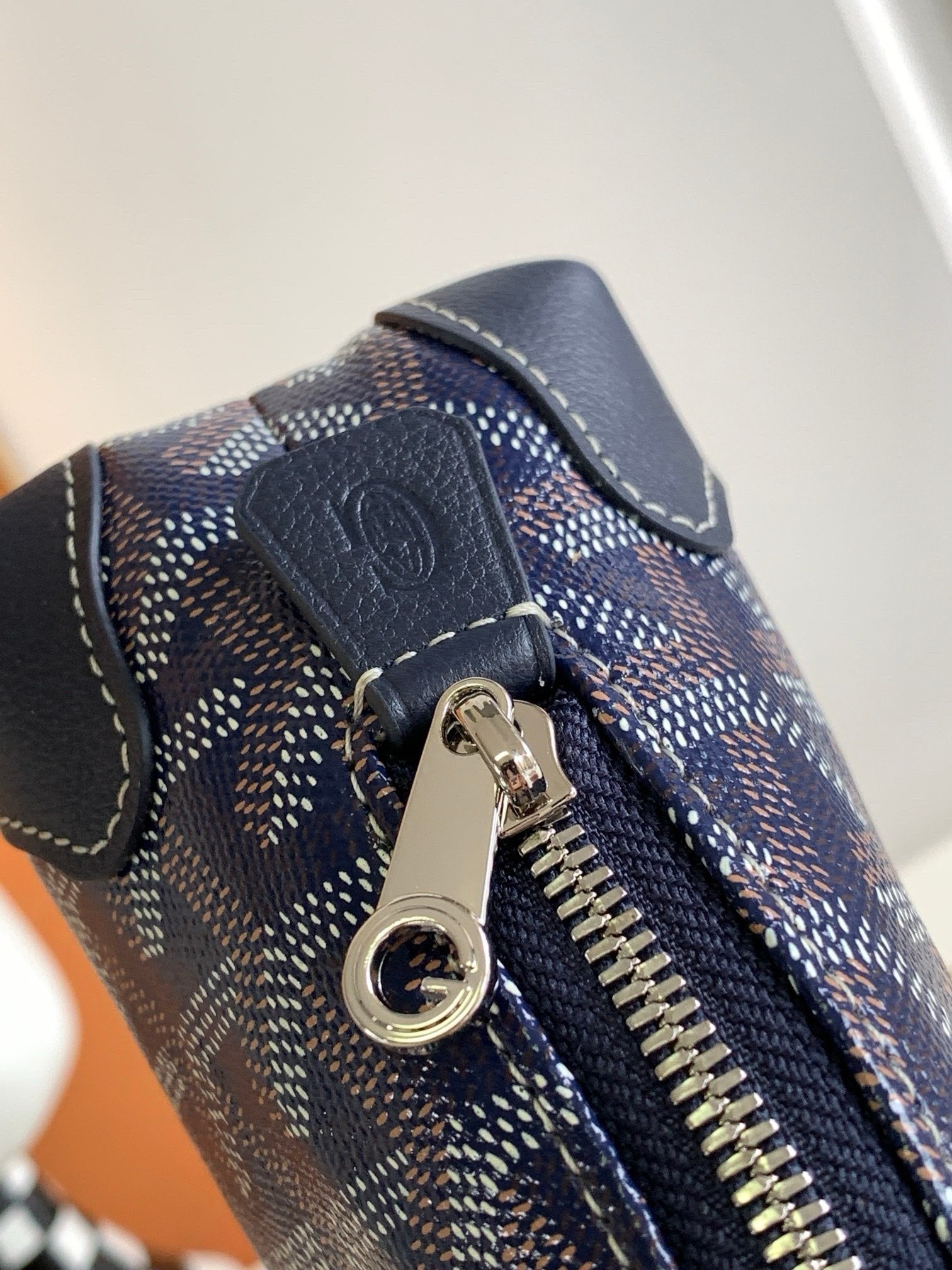Goyard Vendôme Cosmetic Pouch 17cm Navy Goyardine Canvas And Calfskin Trim