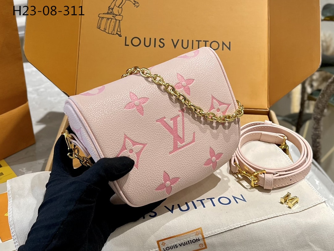 Louis Vuitton Mini Bumbag Pink 18Cm M82347