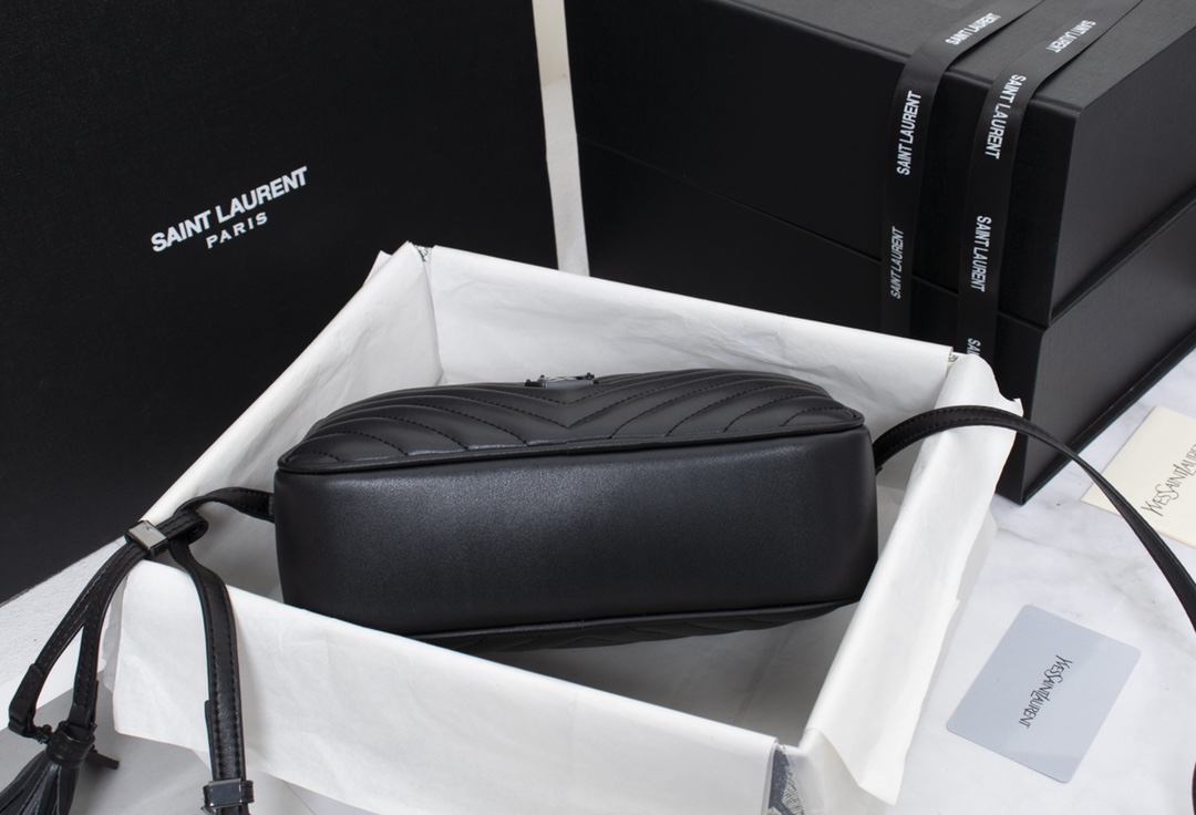 Saint Laurent Lou Camera Bag In Quilted Black Noir Leather 23Cm