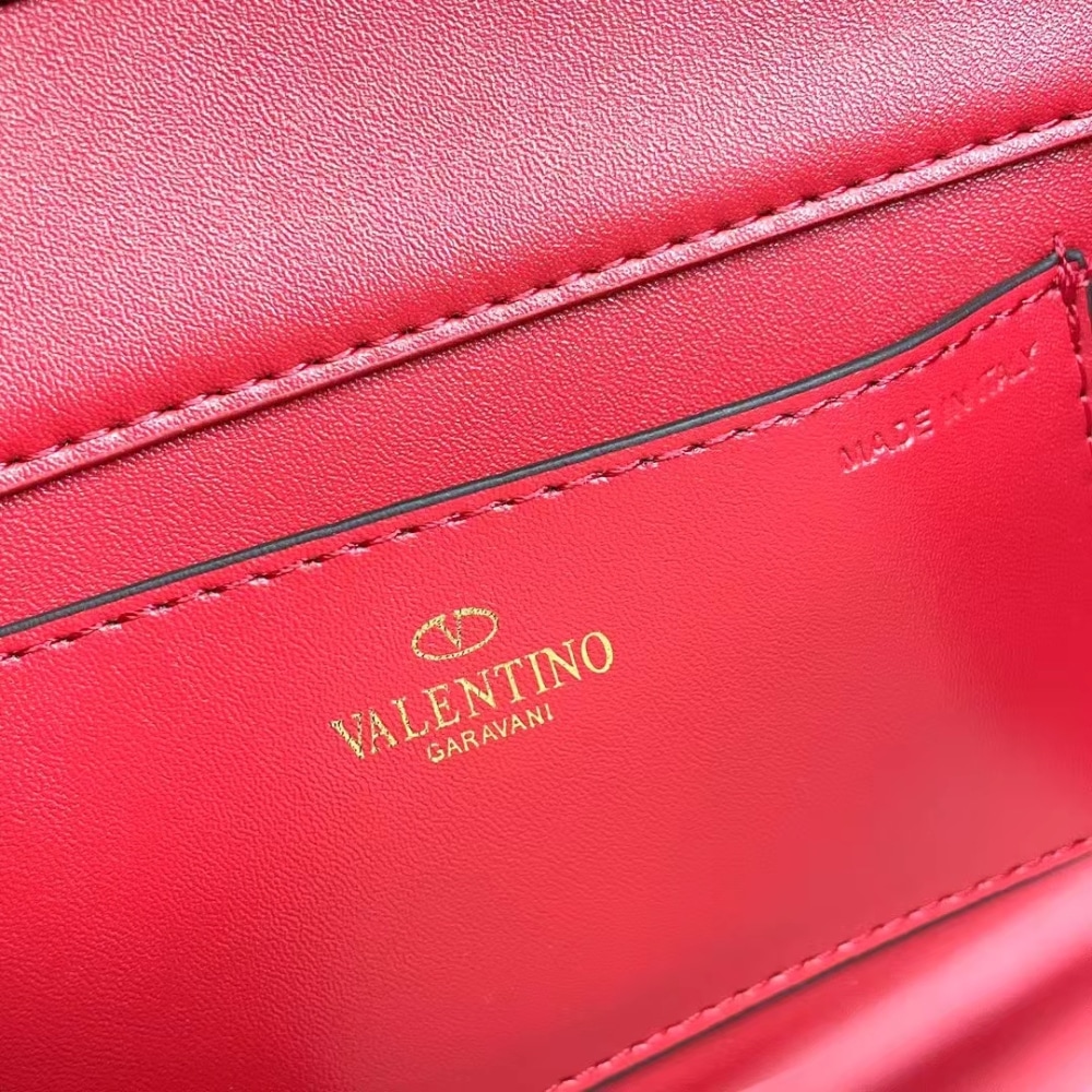 Valentino Garavani Locò Toile Iconographe Shoulder Bag Red 20Cm
