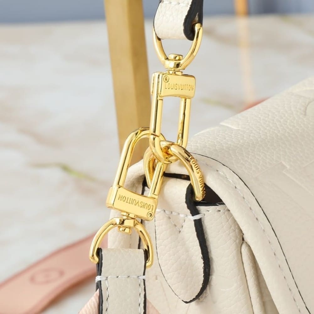 Louis Vuitton Diane Monogram Empreinte Leather White 24Cm M46388