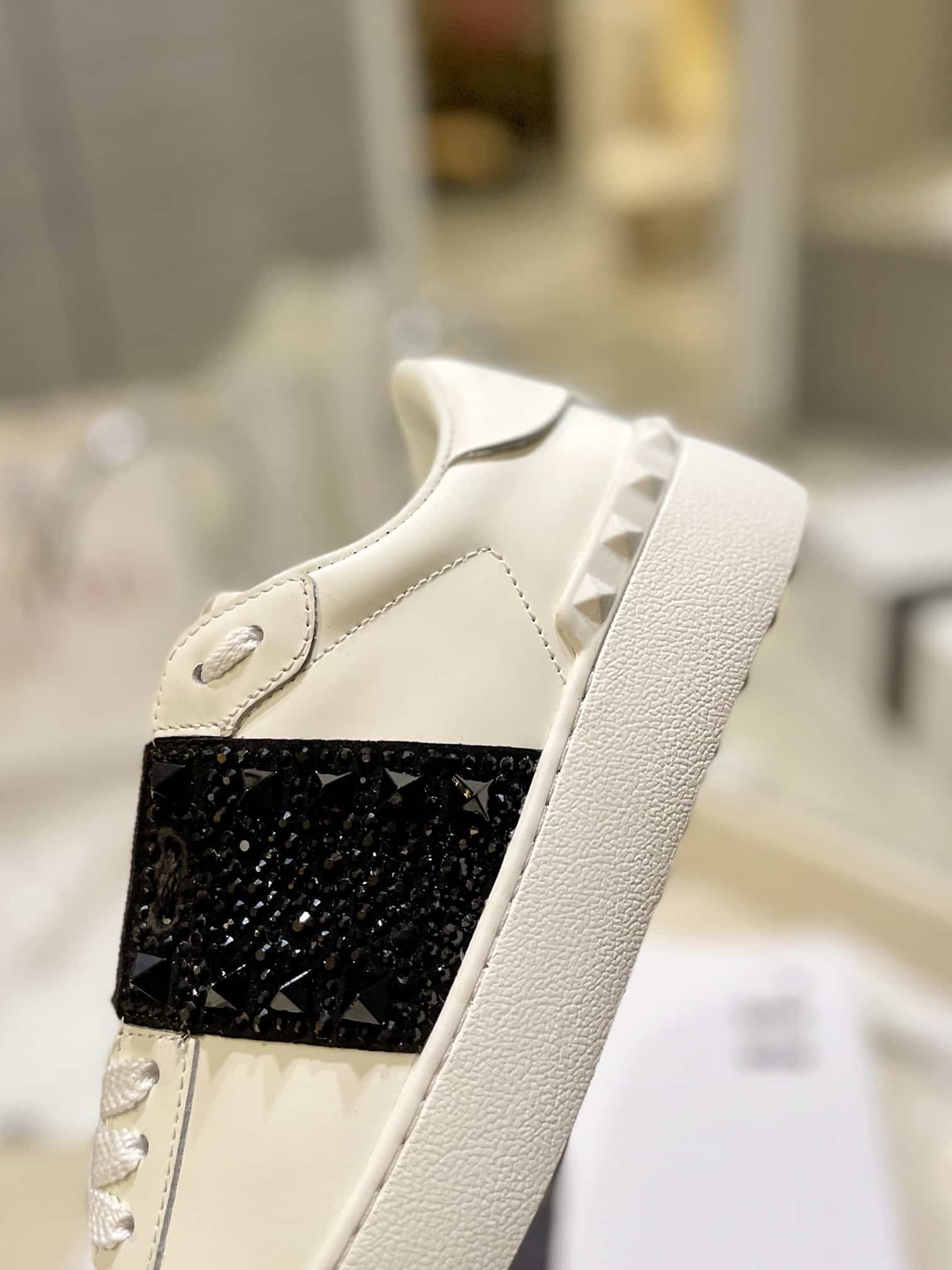 Valentino Garavani Rockstud Untitled Crystal Embellished Leather Sneakers Black
