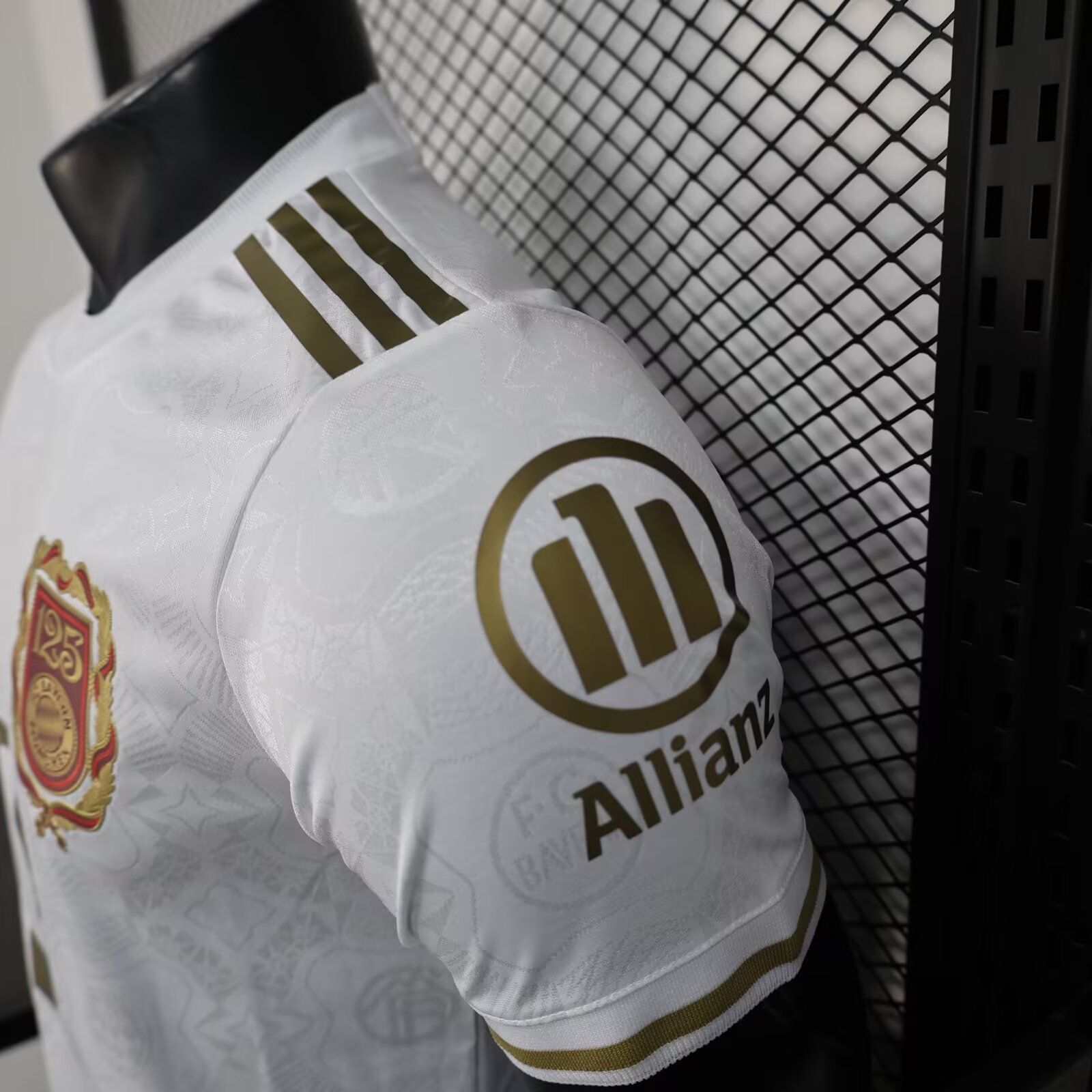 2025/2026 Player Version Bayern Munich 125th Anniversary White Football Shirt 1:1 Thai Quality