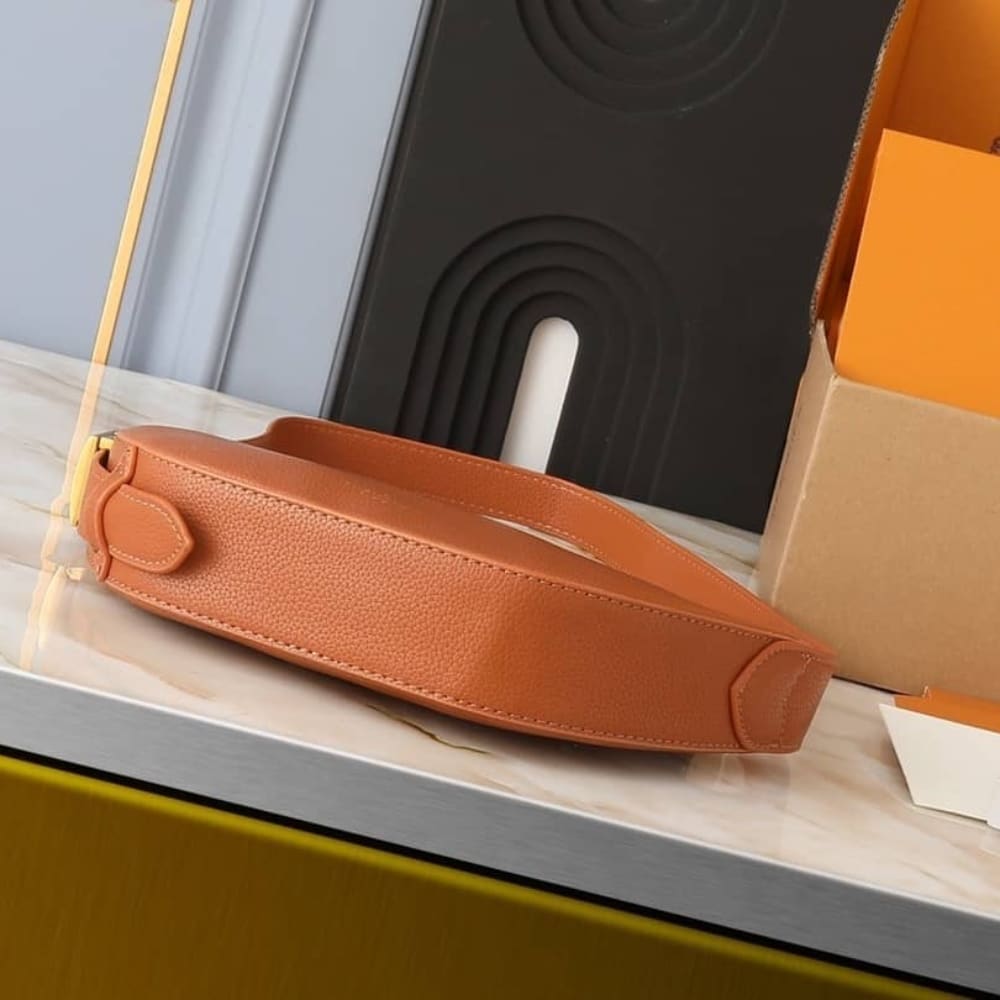 Louis Vuitton Low Key Bumbag Cognac 28Cm M83546